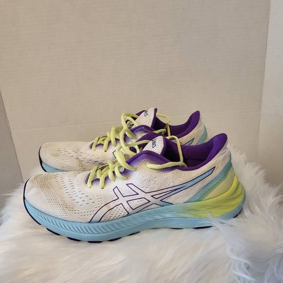 Asics White and Purple Running Shoes, Size 9.5 - Picture 4 of 7